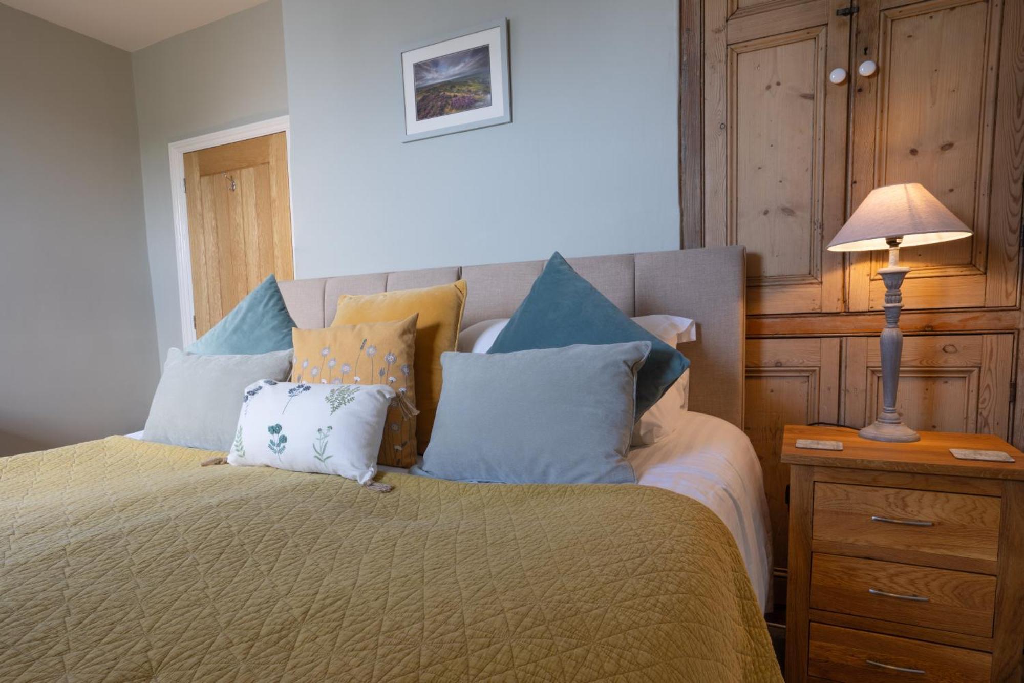 Hassop Station Apartment On The Monsal Trail เบคเวลล์ ภายนอก รูปภาพ