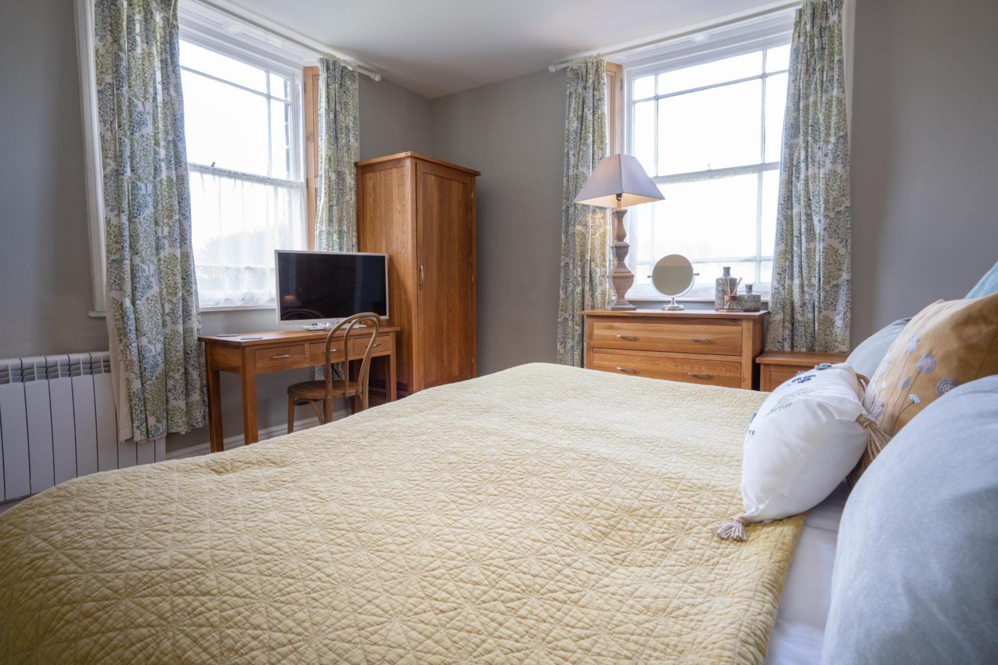 Hassop Station Apartment On The Monsal Trail เบคเวลล์ ภายนอก รูปภาพ